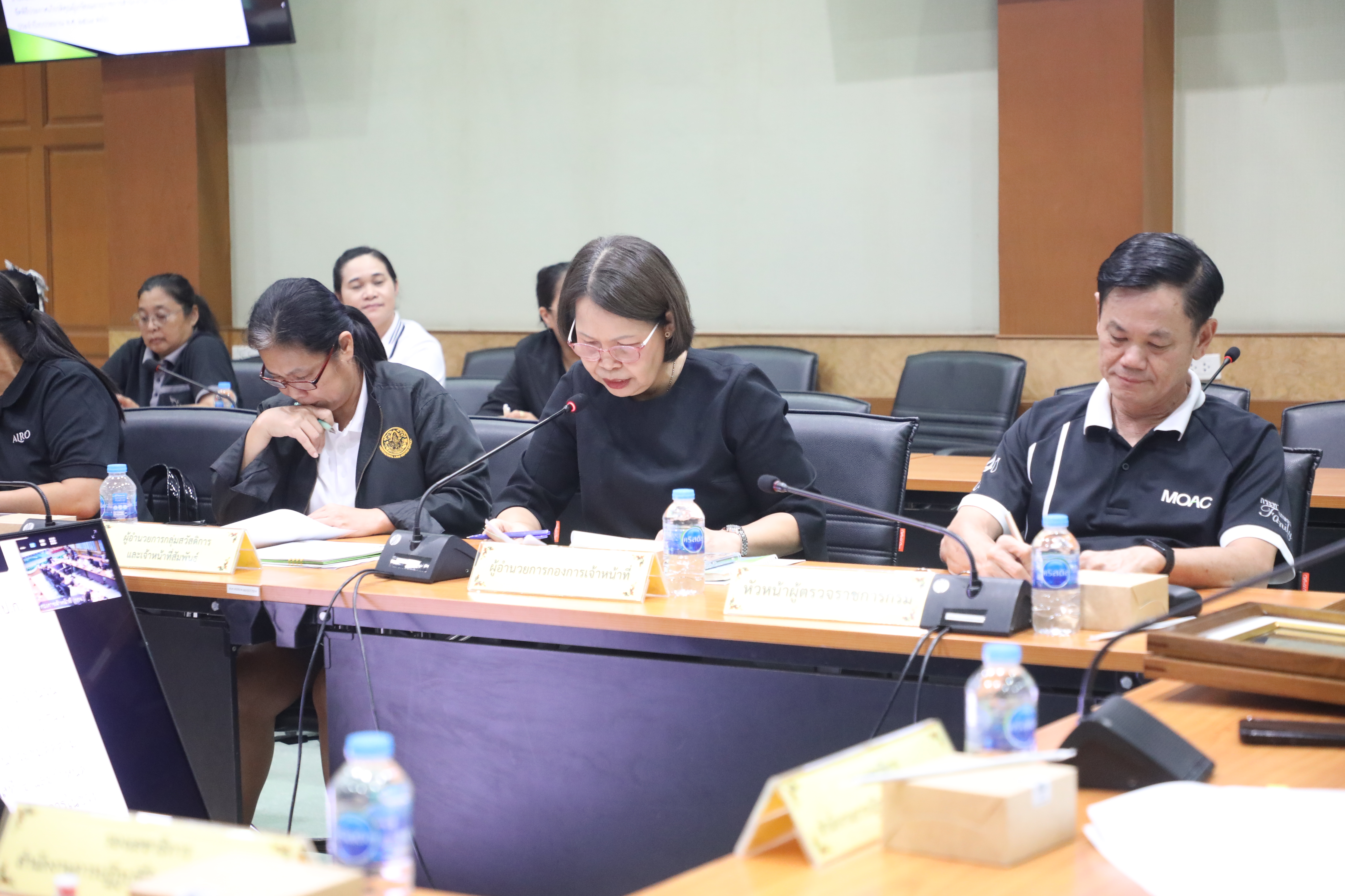title - ส.ป.ก. ประชุม คกก. ดำเนินการจัดพิธีประกาศเกียรติคุณ ผู้เกษียณอายุราชการ สำนักงานการปฏิรูปที่ดินเพื่อเกษตรกรรม ประจำปีงบประมาณ พ.ศ. 2569 ครั้งที่ 1/2569